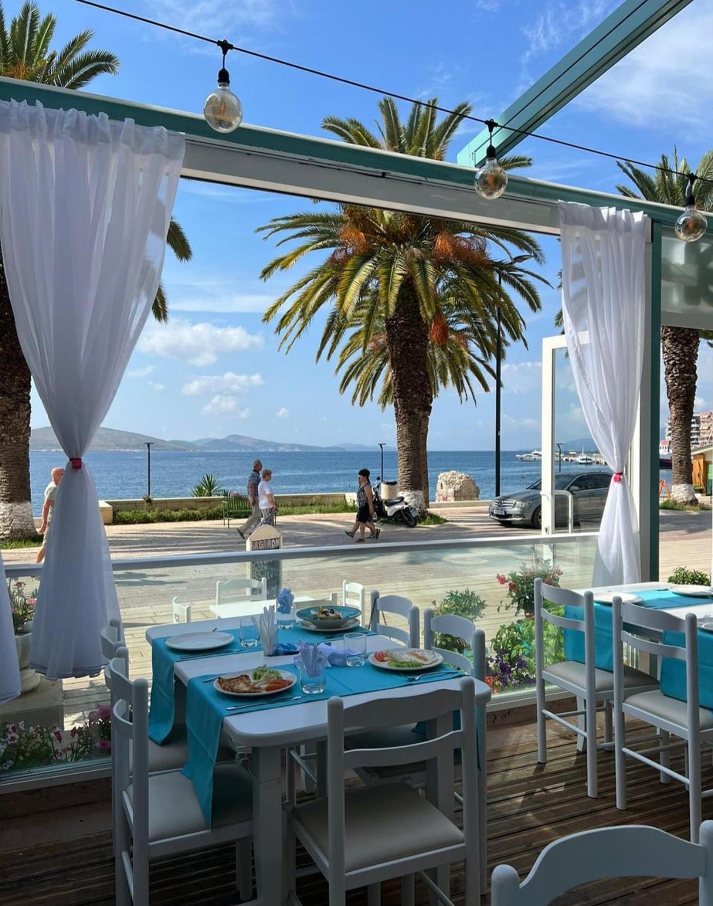 Hotel Pini Sarandë Exterior foto